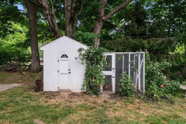 31 Broadway, Hanover, MA 02339