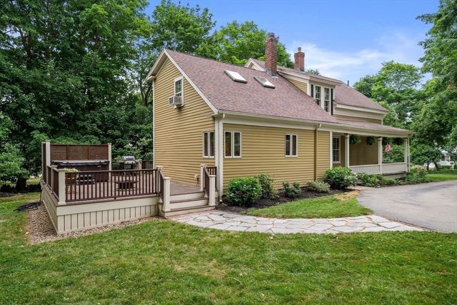 31 Broadway, Hanover, MA 02339