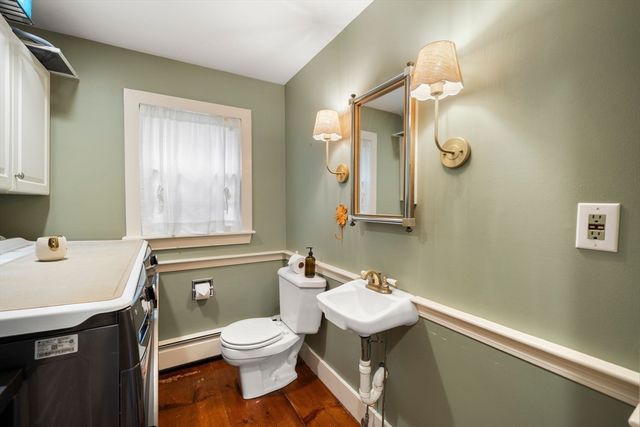 31 Broadway, Hanover, MA 02339