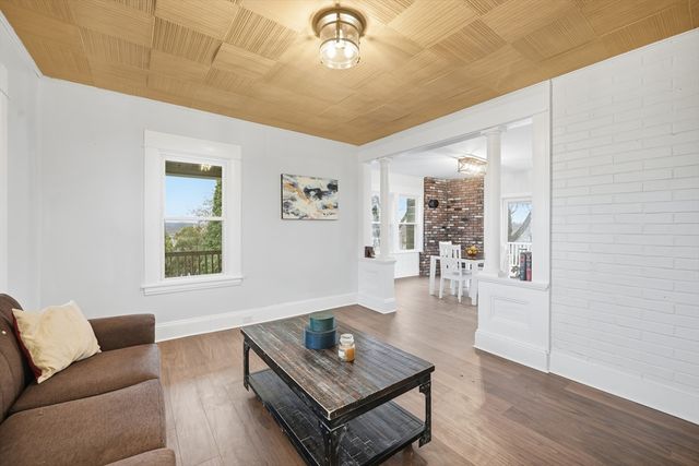 30 Butler Ave, Chicopee, MA 01020