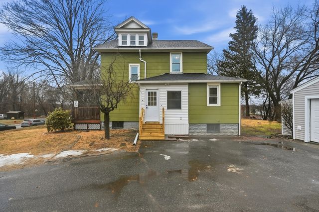 30 Butler Ave, Chicopee, MA 01020