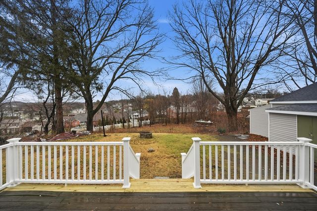 30 Butler Ave, Chicopee, MA 01020