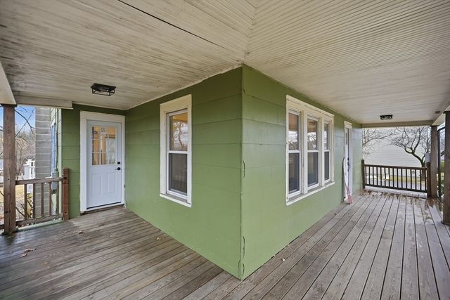 30 Butler Ave, Chicopee, MA 01020