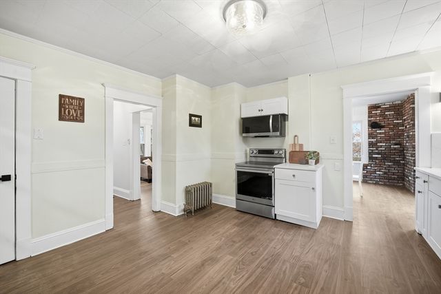 30 Butler Ave, Chicopee, MA 01020