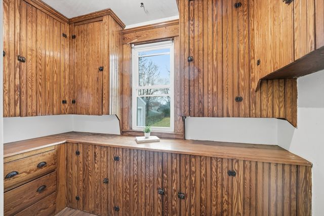 30 Butler Ave, Chicopee, MA 01020