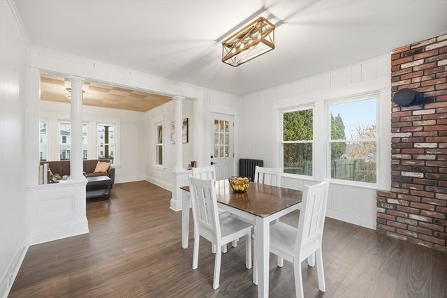 30 Butler Ave, Chicopee, MA 01020