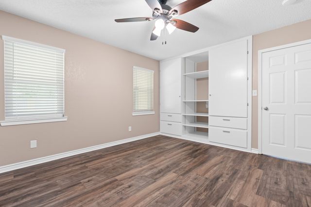 607 Nancy Ann Street, Hamilton, TX 76531