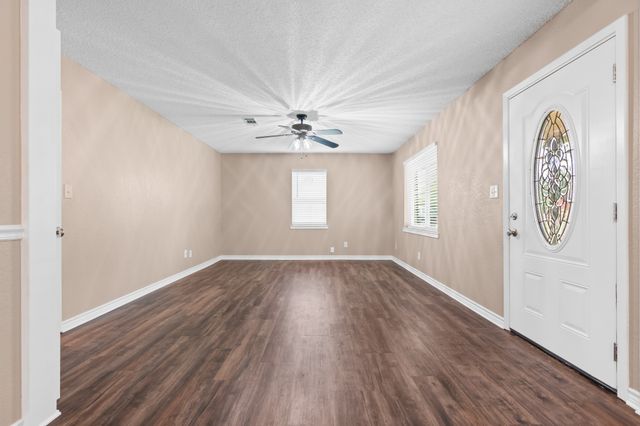 607 Nancy Ann Street, Hamilton, TX 76531