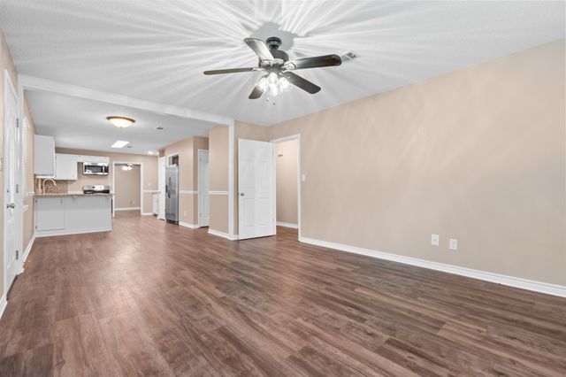 607 Nancy Ann Street, Hamilton, TX 76531