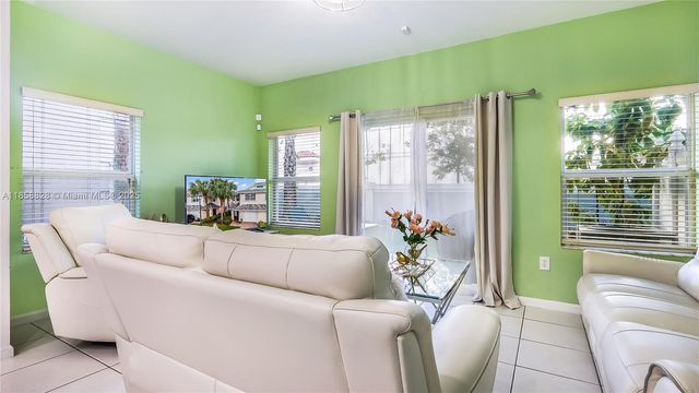 3087 NW 30th Pl, Oakland Park, FL 33311