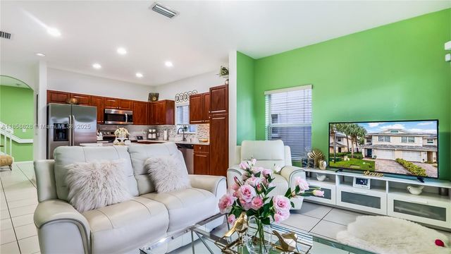 3087 NW 30th Pl, Oakland Park, FL 33311