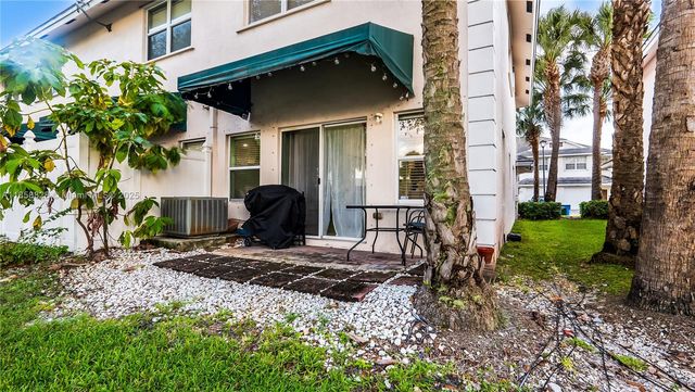 3087 NW 30th Pl, Oakland Park, FL 33311