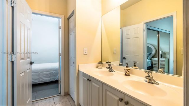 3087 NW 30th Pl, Oakland Park, FL 33311
