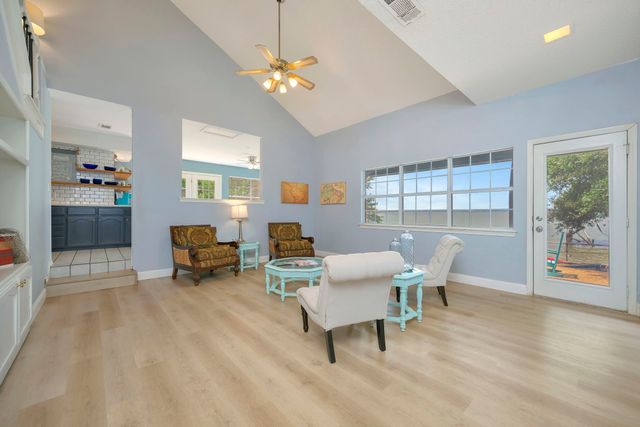 203 Port Drive, Gun Barrel City, TX 75156
