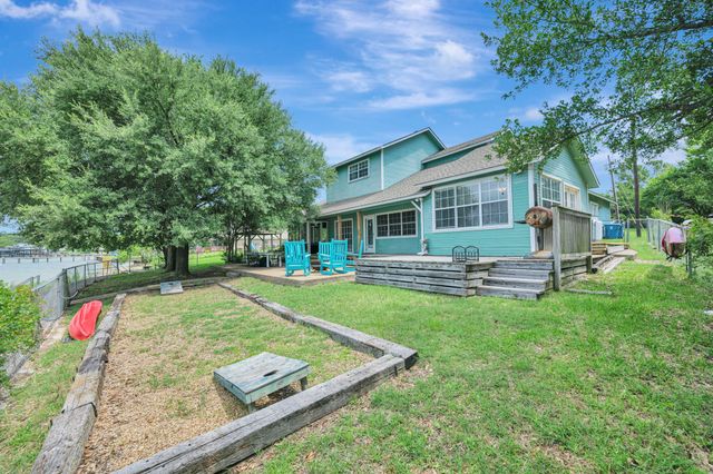 203 Port Drive, Gun Barrel City, TX 75156