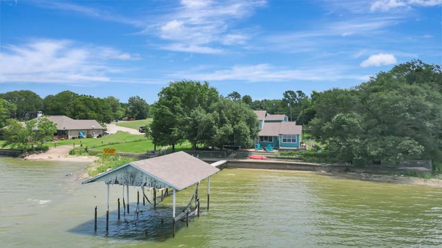 203 Port Drive, Gun Barrel City, TX 75156