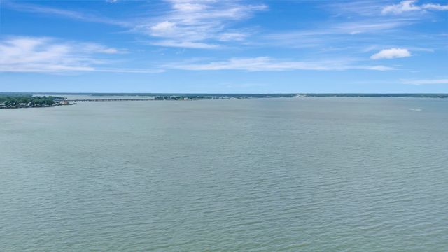203 Port Drive, Gun Barrel City, TX 75156