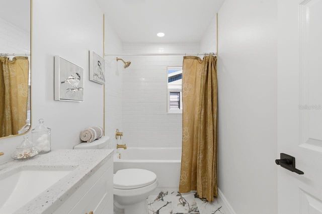 1856 MOVA STREET, Sarasota, FL 34231