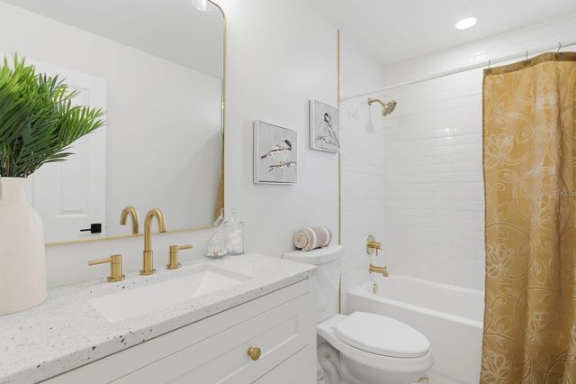 1856 MOVA STREET, Sarasota, FL 34231