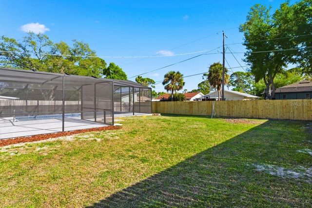 1856 MOVA STREET, Sarasota, FL 34231