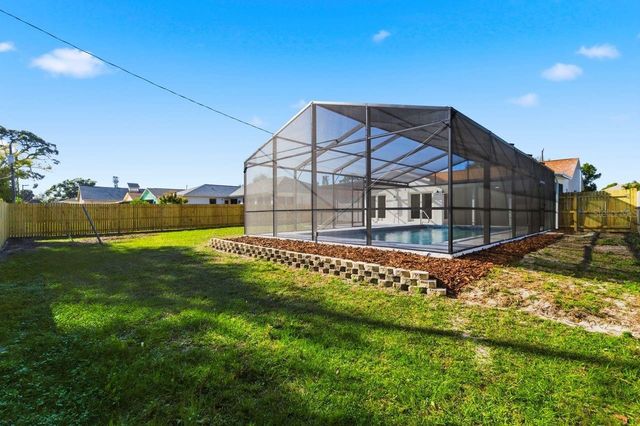 1856 MOVA STREET, Sarasota, FL 34231