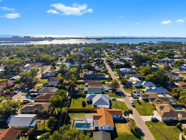 1856 MOVA STREET, Sarasota, FL 34231