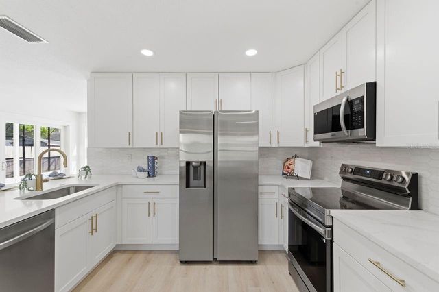 1856 MOVA STREET, Sarasota, FL 34231