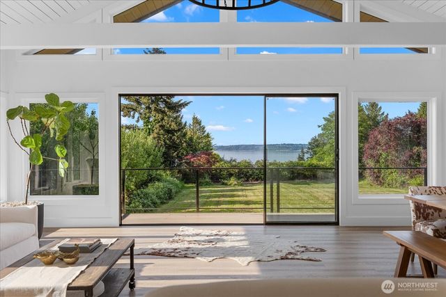 29811 Marine View Drive SW, Federal Way, WA 98023