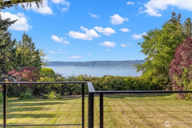 29811 Marine View Drive SW, Federal Way, WA 98023