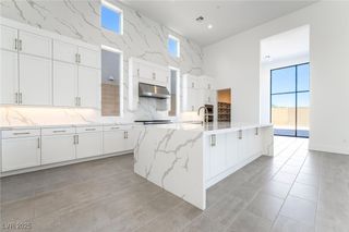 10904 Vista Altura Avenue, Las Vegas, NV 89135