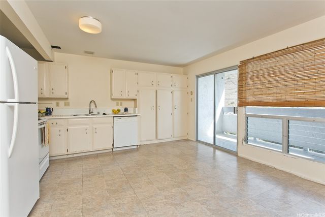 1130 Wainiha Street C, Honolulu, HI 96825