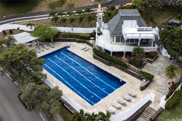 1130 Wainiha Street C, Honolulu, HI 96825
