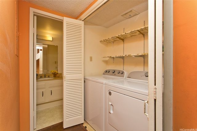 1130 Wainiha Street C, Honolulu, HI 96825