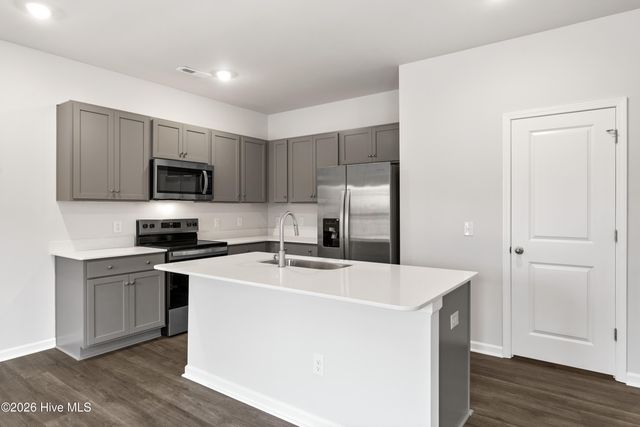 100 Nesbitt Court, Jacksonville, NC 28546