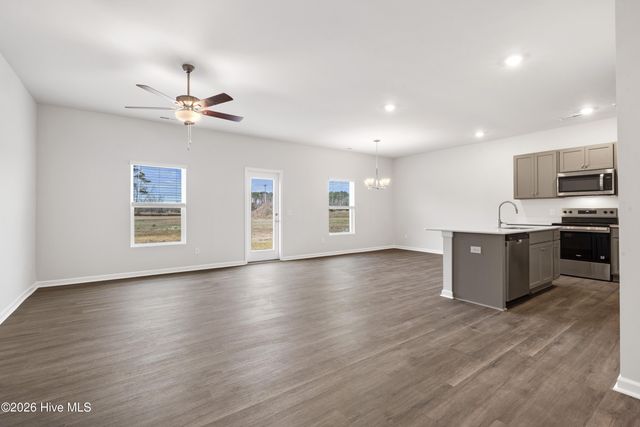 100 Nesbitt Court, Jacksonville, NC 28546