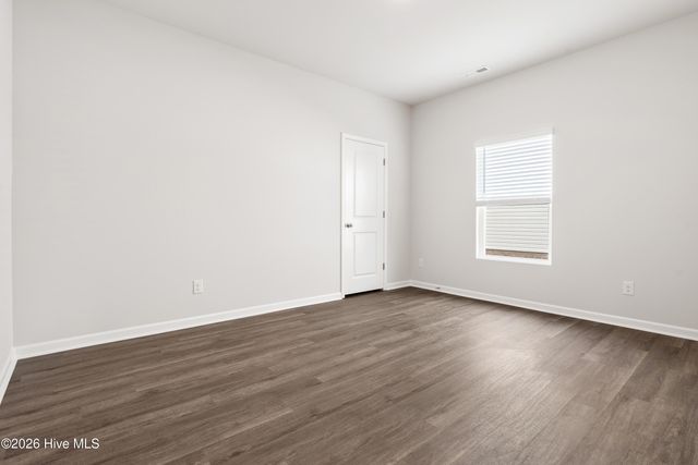 100 Nesbitt Court, Jacksonville, NC 28546