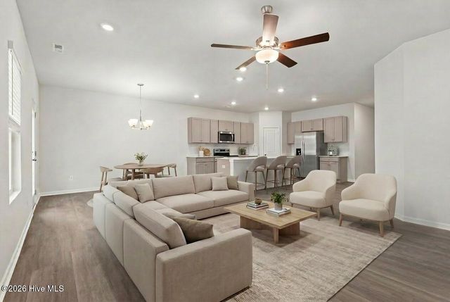 100 Nesbitt Court, Jacksonville, NC 28546