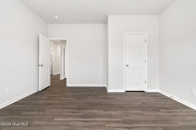 100 Nesbitt Court, Jacksonville, NC 28546