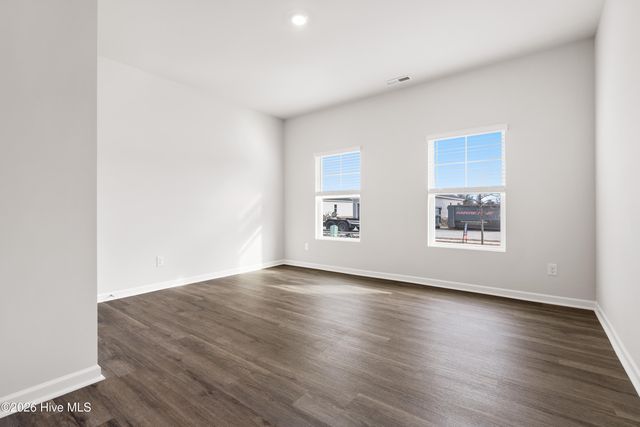 100 Nesbitt Court, Jacksonville, NC 28546