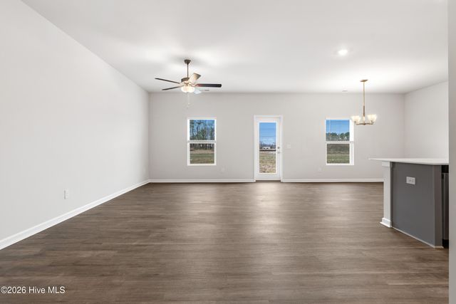 100 Nesbitt Court, Jacksonville, NC 28546