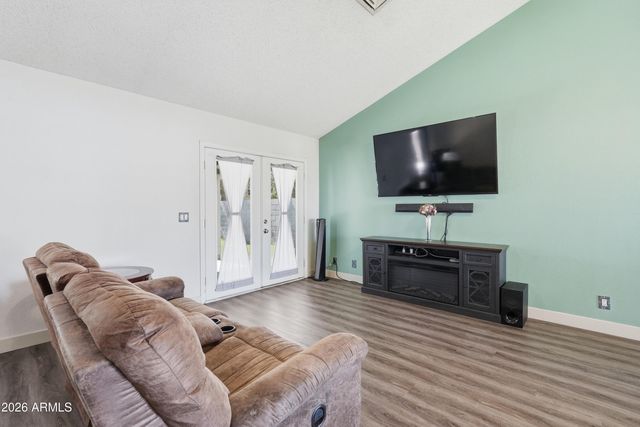218 S RUSH Circle E, Chandler, AZ 85226