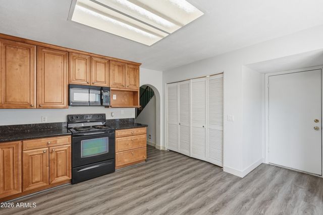 218 S RUSH Circle E, Chandler, AZ 85226
