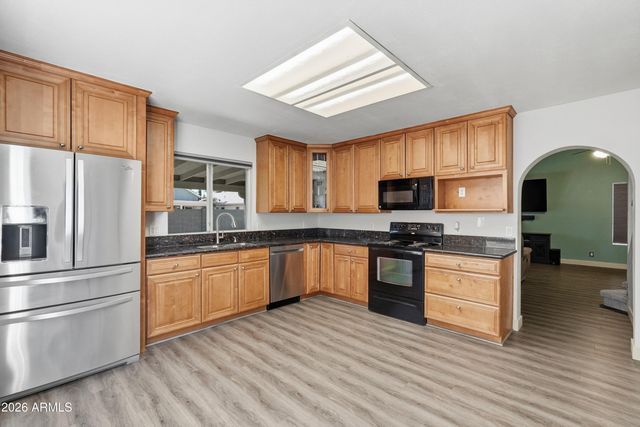 218 S RUSH Circle E, Chandler, AZ 85226
