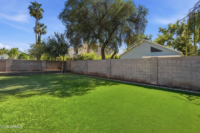 218 S RUSH Circle E, Chandler, AZ 85226