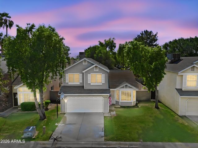 218 S RUSH Circle E, Chandler, AZ 85226