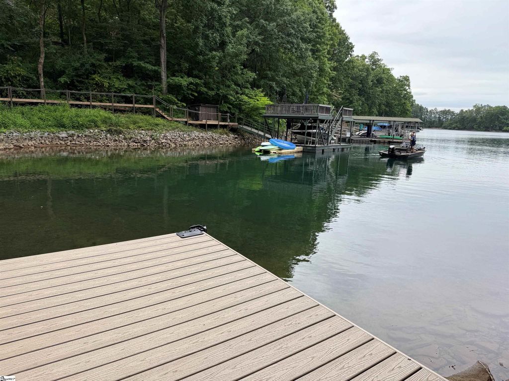 9 Nautica Point, Six Mile, SC 29682