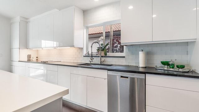 10208 Sunset Bend Drive, Boca Raton, FL 33428