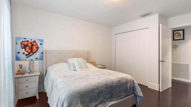 10208 Sunset Bend Drive, Boca Raton, FL 33428