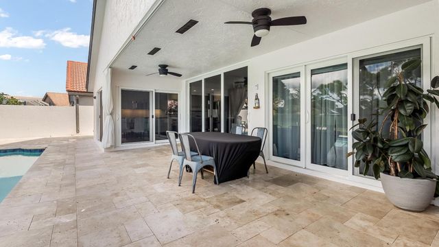10208 Sunset Bend Drive, Boca Raton, FL 33428