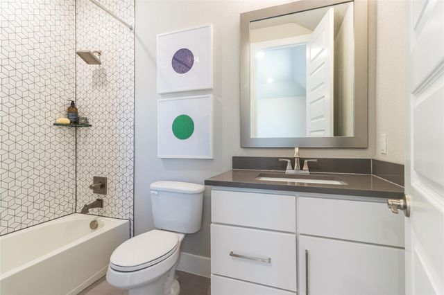 605 Crescent View DR, Georgetown, TX 78628